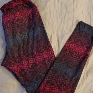 Lula roe 1 size gently used leggings purplebluepin